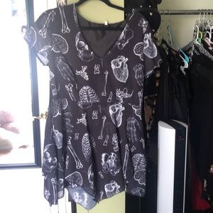 Scattered Bones Fitted Tunic Top